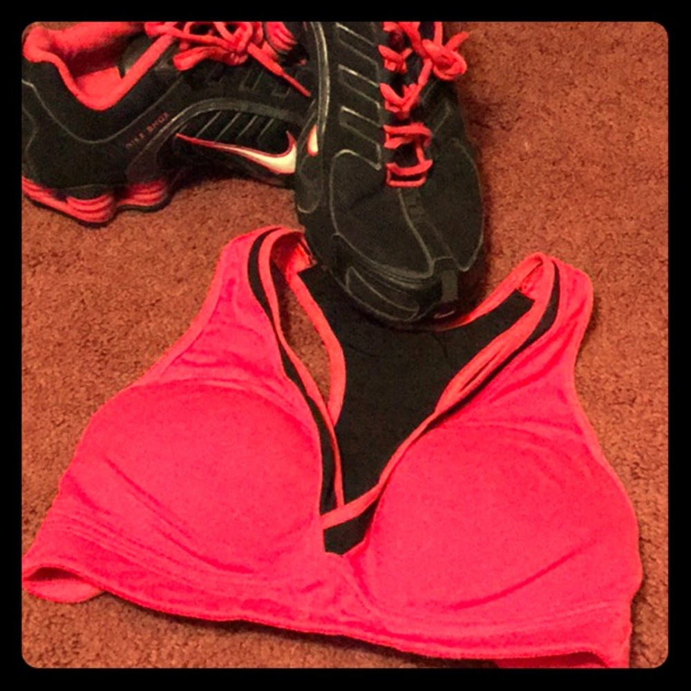 Pink Victoria’s Secret sport bra